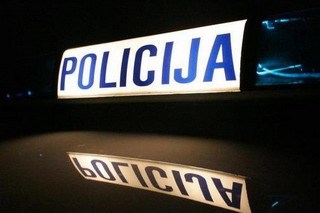 Slika PU_SiM/Vijesti/2012/Nove ilustracije/Znak policija na krovu.jpg